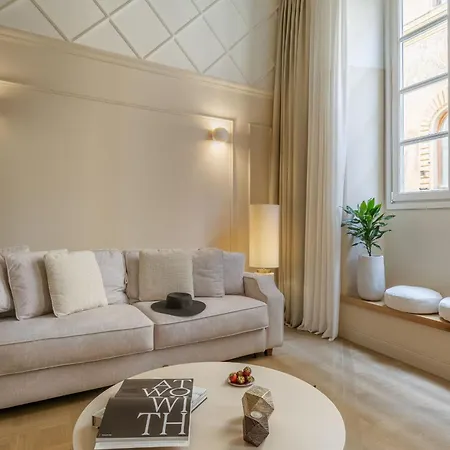 Deservi Charming Michelangelo Apartman *